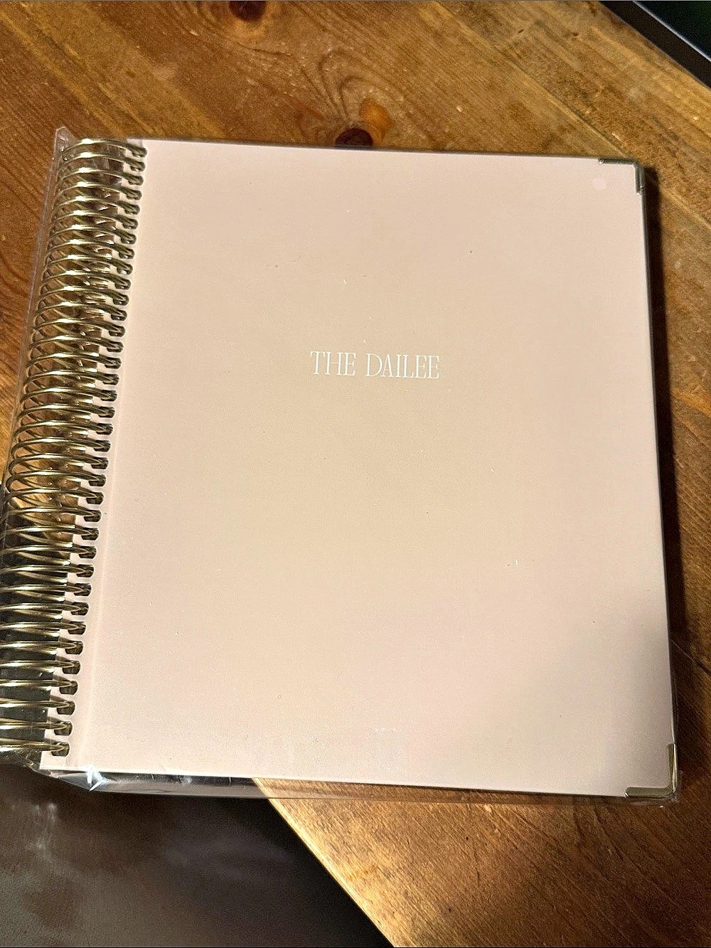 The Dailee Undated Spiral Planner in Pink- New